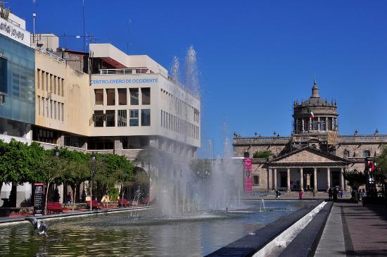 Plaza Tapatia